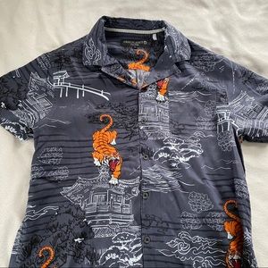 free planet // men’s button down